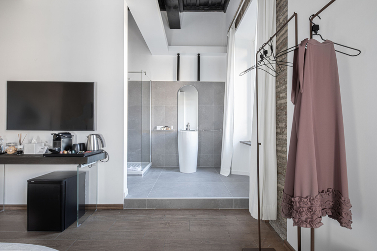 Others 5, Argentina Suites, Roma