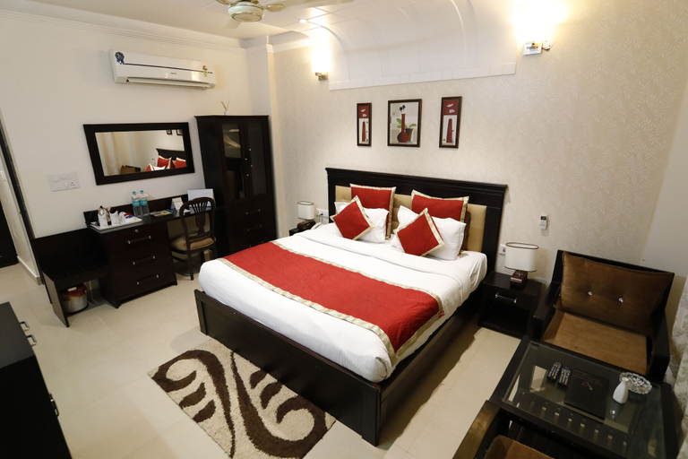 Bedroom 3, Hotel Yog Vashishth, Garhwal