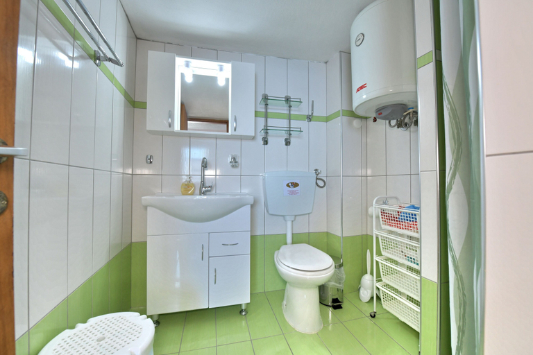 Bathroom 4, Secret Sporades, Thessaly