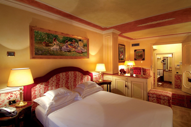 Bedroom 3, Petit Palais Hotel De Charme, Milano