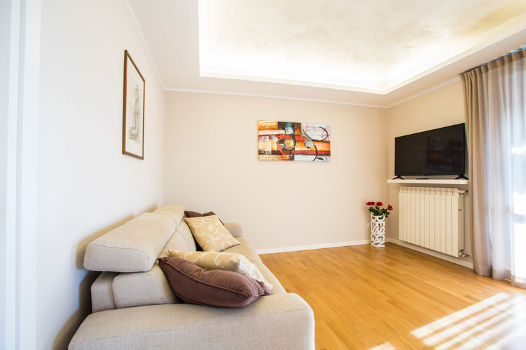 Others 4, Bright Apartments Desenzano - Cascinale Pool 1, Brescia