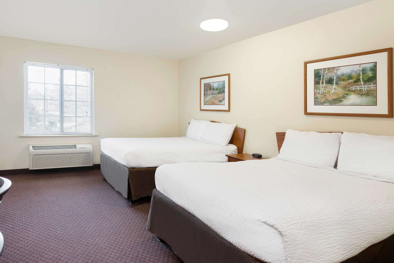 Bedroom 3, WoodSpring Suites Tyler Rose Garden, Smith