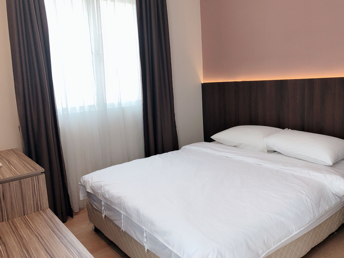 Bedroom 8