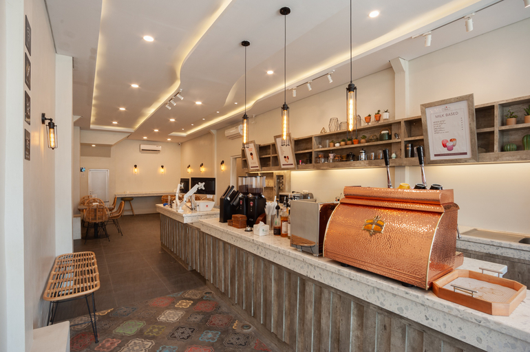 Food & Drinks 4, RedDoorz Plus @ Eskole ITERA Lampung, Bandar Lampung