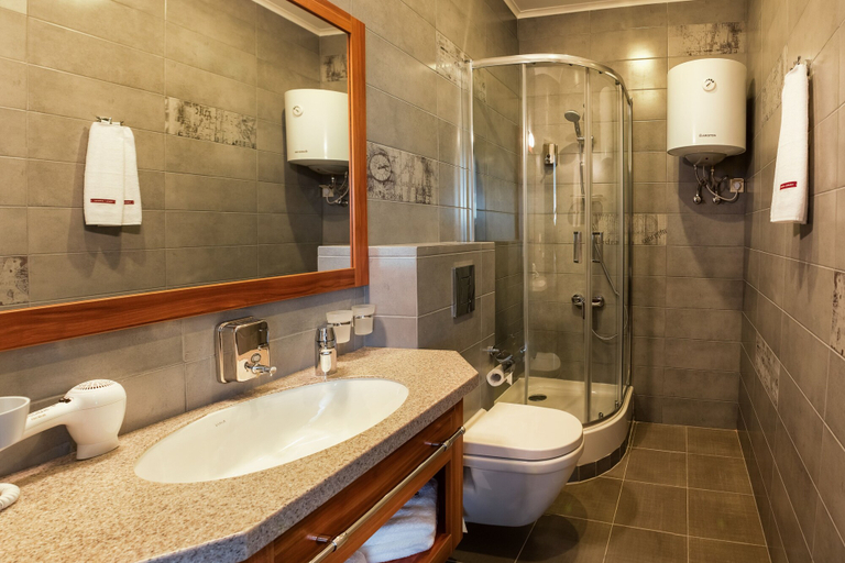 Bathroom 3, Twin Apart Hotel, Pechers'kyi