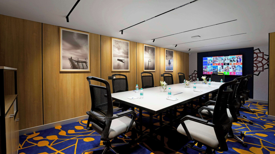 Business Facilities 4, Aiden by Best Western Hennur Bengaluru, Bangalore