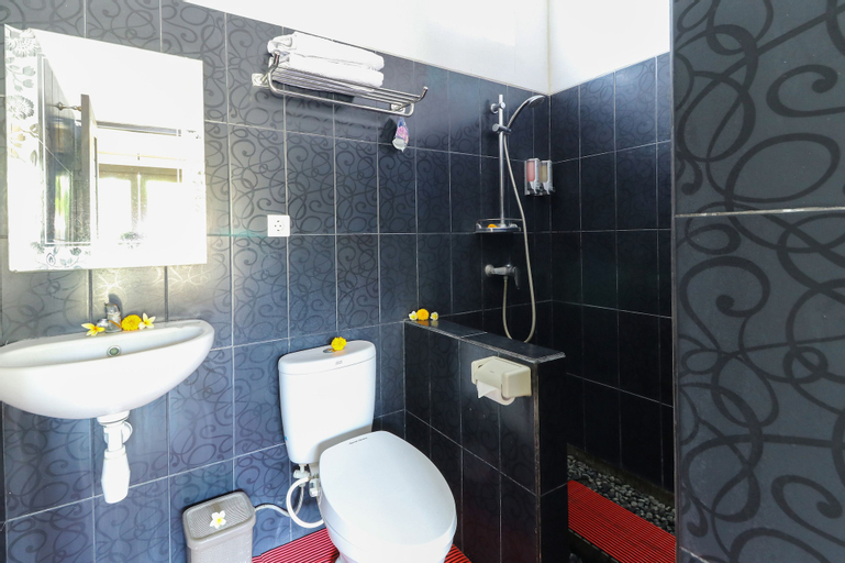 Bathroom 8