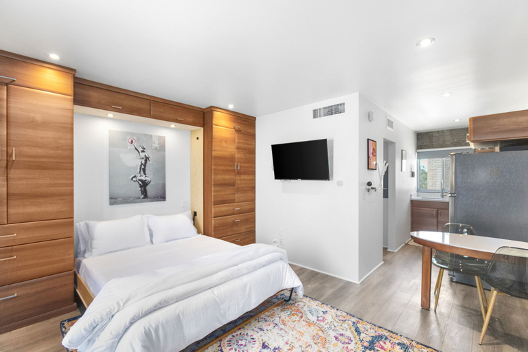 Bedroom 13