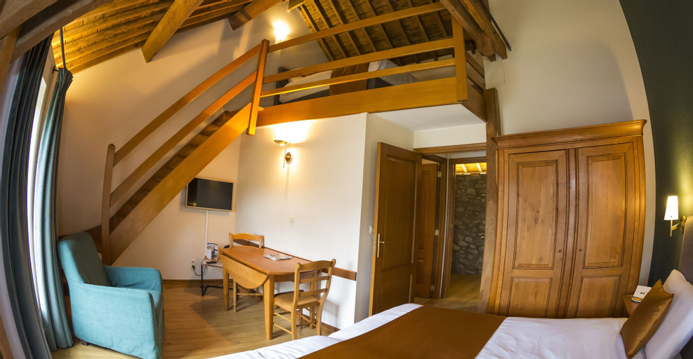 Bedroom 9