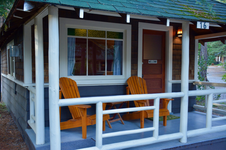 Exterior & Views 2, Johnston Canyon Lodge and Bungalows, Division No. 15