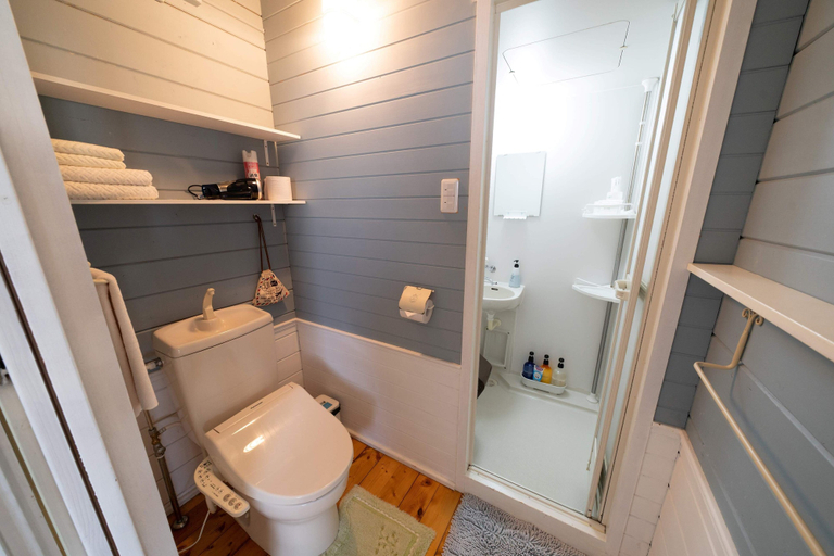 Bathroom 4, Cottage Morinokokage, Yakushima
