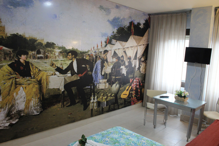 Others 3, Triana Premium Center, Sevilla