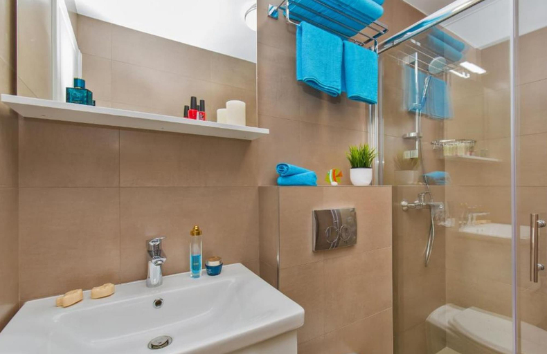 Bathroom 4, Apartments St Thomas, Dubrovnik