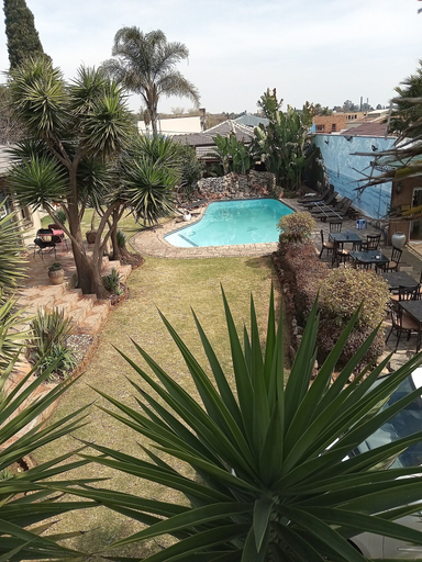 Others 5, Petra Lodge, Ekurhuleni