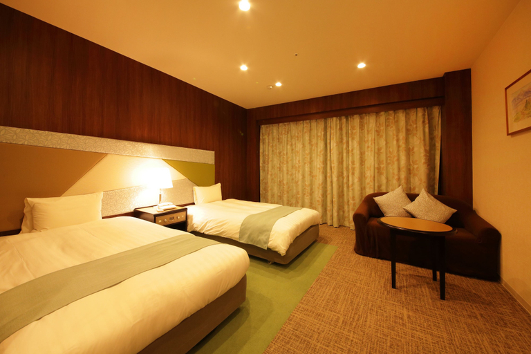 Bedroom 3, Grand Mercure Yatsugatake Resort & Spa, Hokuto