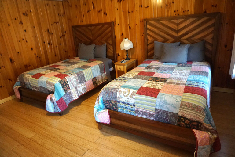 Marshall's Creek Rest Motel, Sevier