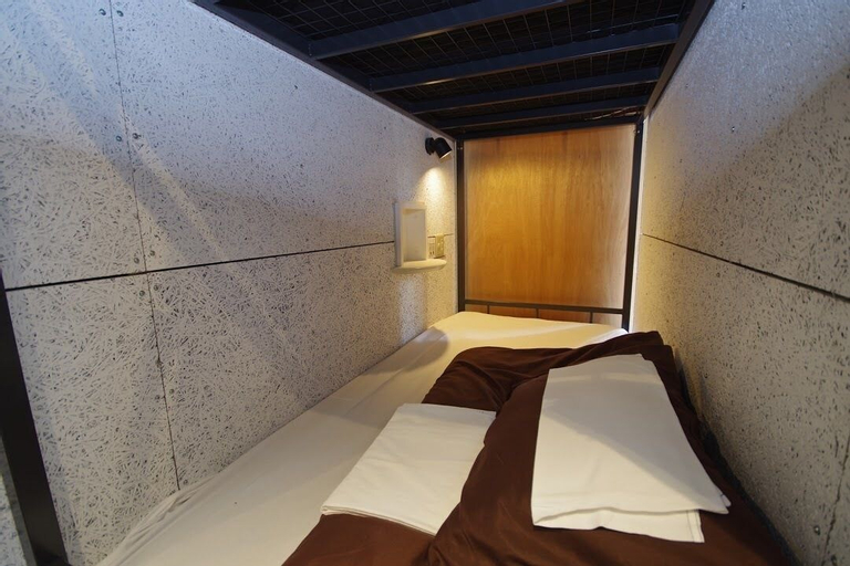 Bedroom 28
