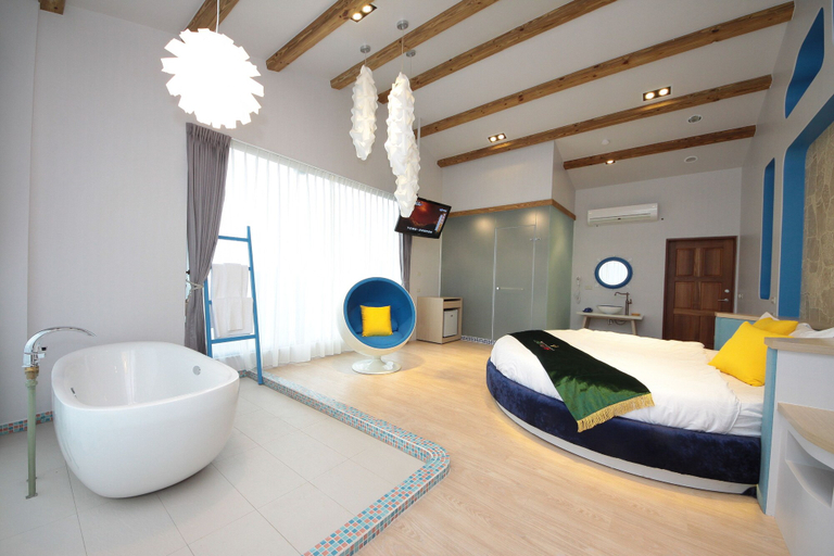 Bathroom 3, Follow Me B&B, Yilan