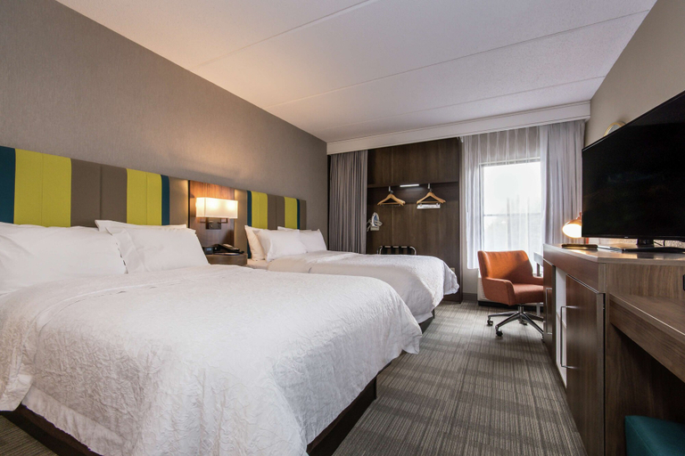 Bedroom 3, Hampton Inn Brevard, Transylvania