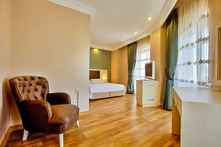Bedroom 3, Buyukada Princess Hotel, Adalar