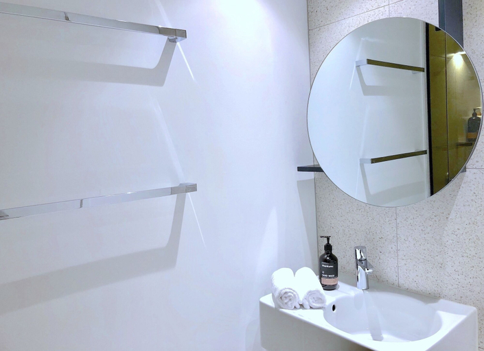 Bathroom 3, Fawkner Apartment Bay-view LXI, Melbourne