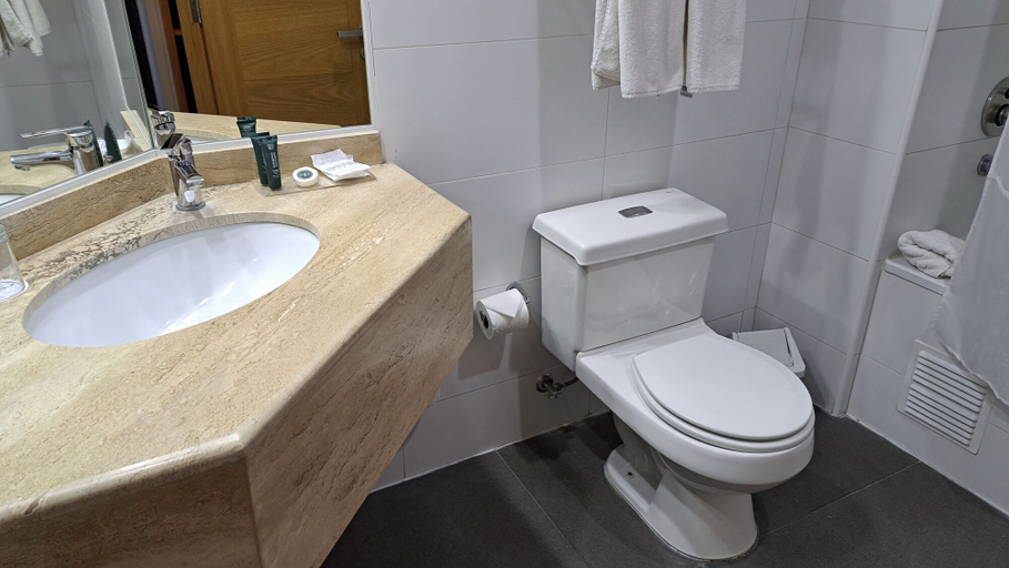 Bathroom 4, Hotel Diego de Almagro Alto el Loa, El Loa