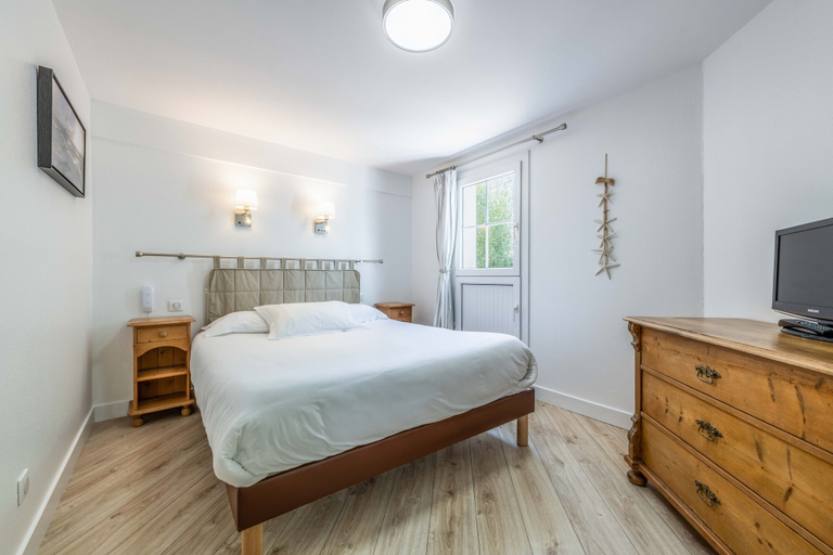 Bedroom 3, Le Clos Fleuri, Morbihan