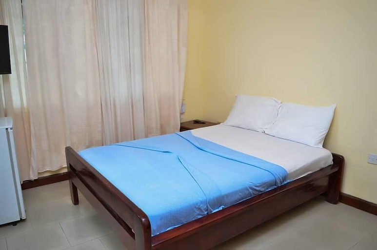Bedroom 2, Hotel Loreto, Cape Coast