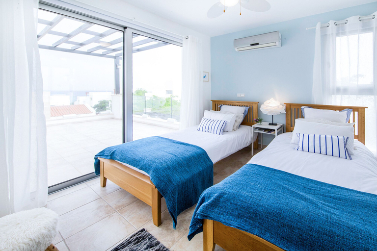 Bedroom 2, Villa Ariana