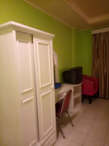 Bedroom 28