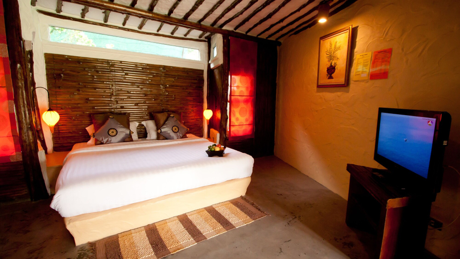 Bedroom 2, B52 Beach Resort, Ko Phangan