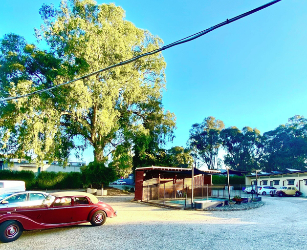 Exterior & Views 2, Auto Lodge Motor Inn, Mitchell - North
