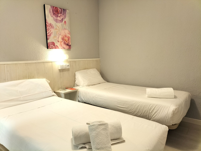 Bedroom 3, Hostal Albero by gaiarooms, Salamanca