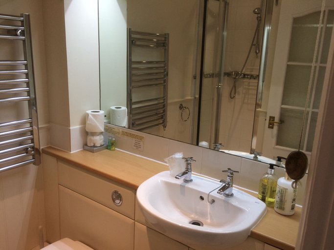 Bathroom 3, The Manor Hotel, Dorset