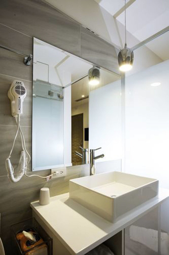 Bathroom 3, Hotel New Queen 2, Taipei City