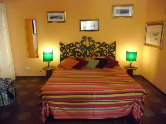 Bedroom 2, Anirbas, Reggio Di Calabria