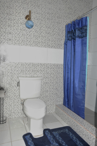 Bathroom 3, Beach-Pool-Sun-family-6 bedroom getaway
