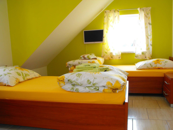 Bedroom 2, Pension Froschprinz, Offenbach