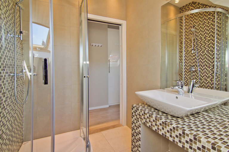 Bathroom 5, Laura Lux Suites, Split