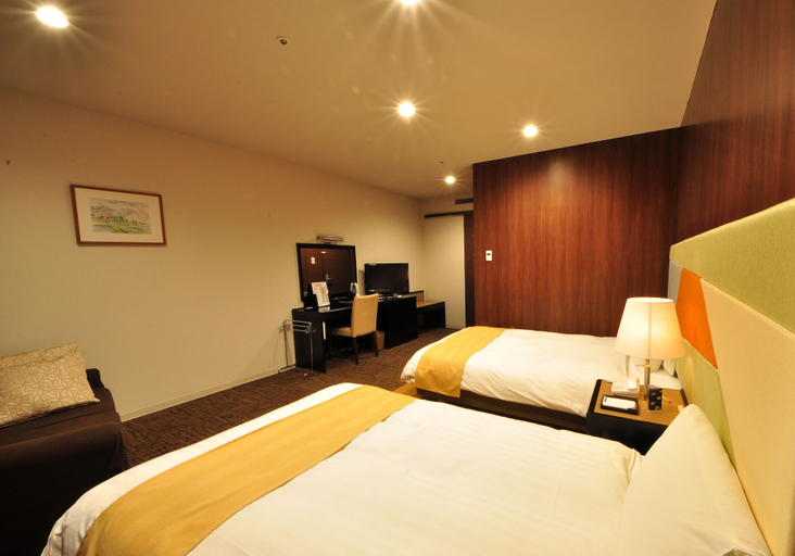 Bedroom 4, Grand Mercure Yatsugatake Resort & Spa, Hokuto