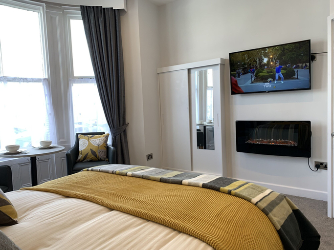 Bedroom 3, Marlborough Sea View Holiday Apartments, North Yorkshire