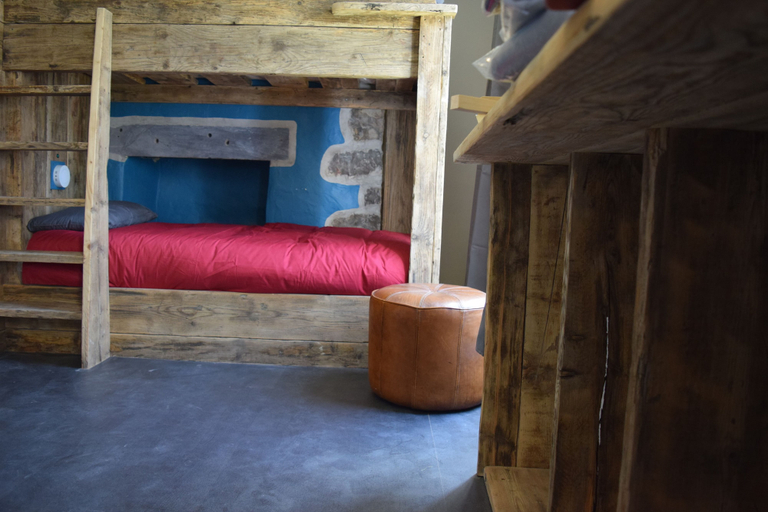Bedroom 2, Ty Glyndwr Bunkhouse Bar and Cafe - Hostel, Gwynedd