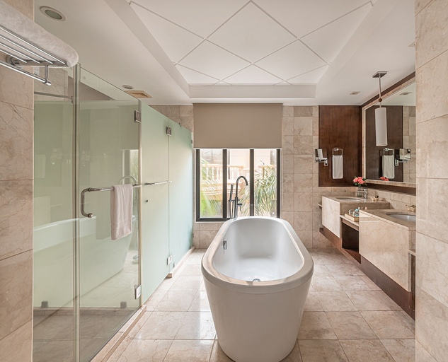 Bathroom 4, Henann Garden Resort, Malay