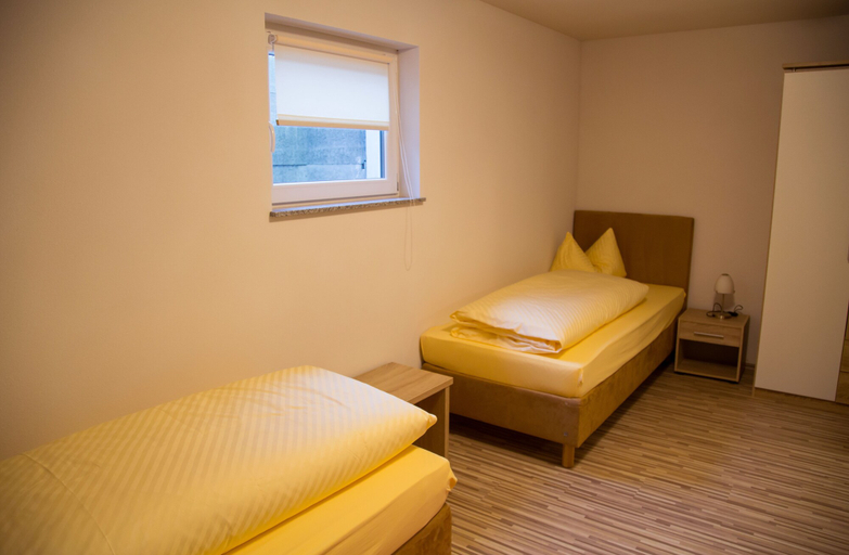 Bedroom 2, Gästehaus zum Lamm Garni, Alb-Donau-Kreis