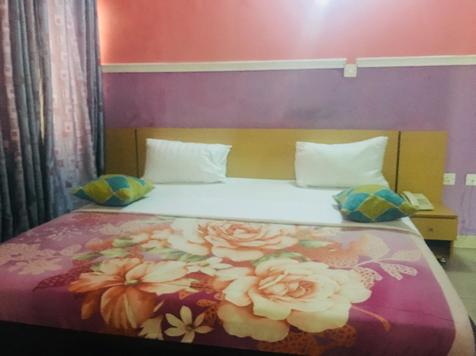 Bedroom 3, Sylva Link Hotel Ltd, Shomolu
