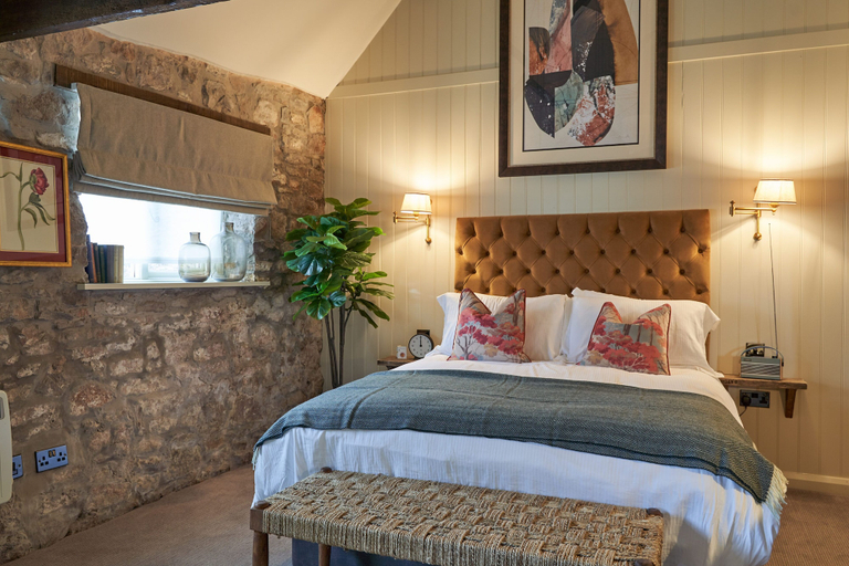 Bedroom 3, The Langford Inn & Restaurant, North Somerset