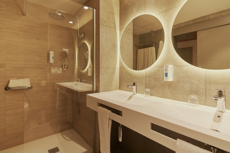 Bathroom 5, Gloria Palace San Agustin Thalasso & Hotel, Las Palmas