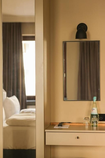 Bedroom 4, Mimosa Hotel, Nordfriesland