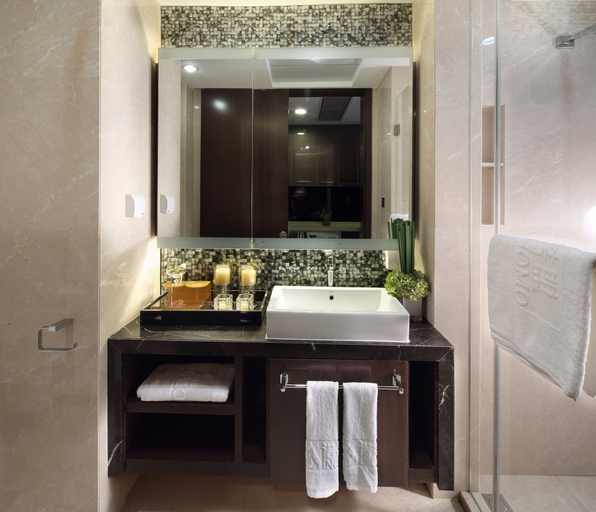 Bathroom, Estay Apartment Poly Central Pivot GZ, Guangzhou