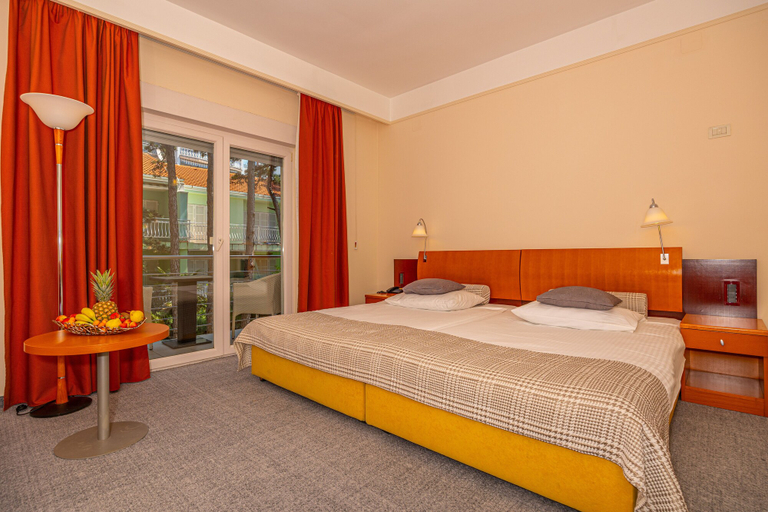 Bedroom 3, Hotel Marina, Crikvenica